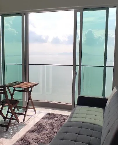 Infinite Seaview With Penang Bridge Suite With Sunrise Up To 11 Person