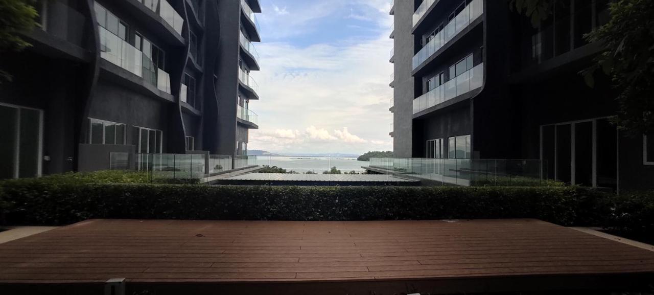 Infinite Seaview With Penang Bridge With Sunrise Up To 11 Person Holiday home Bayan Lepas