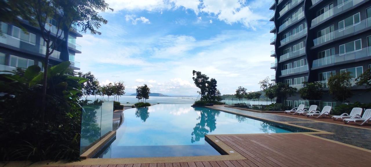 Infinite Seaview With Penang Bridge With Sunrise Up To 11 Person * Bayan Lepas