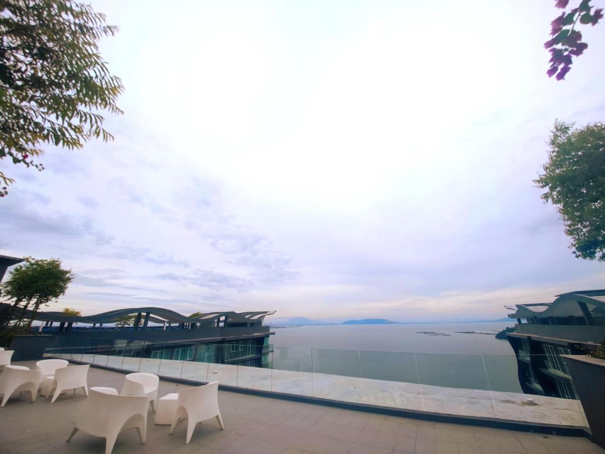 Holiday home Infinite Seaview With Penang Bridge With Sunrise Up To 11 Person *