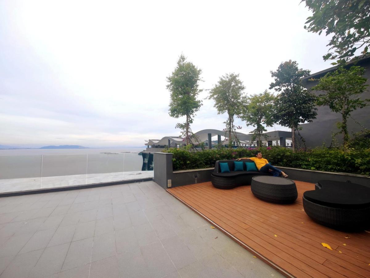 Holiday home Infinite Seaview With Penang Bridge With Sunrise Up To 11 Person