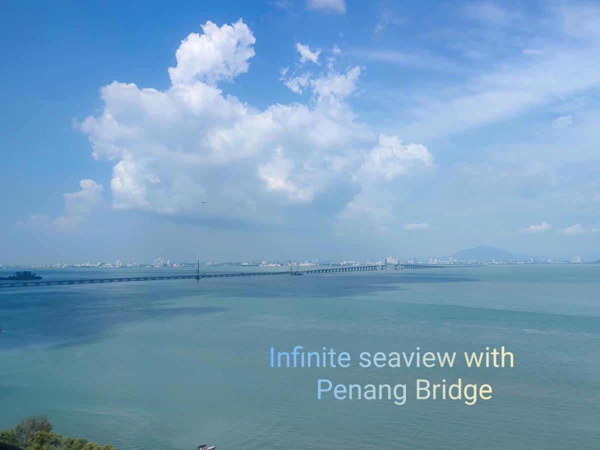 Holiday home Infinite Seaview With Penang Bridge With Sunrise Up To 11 Person Bayan Lepas