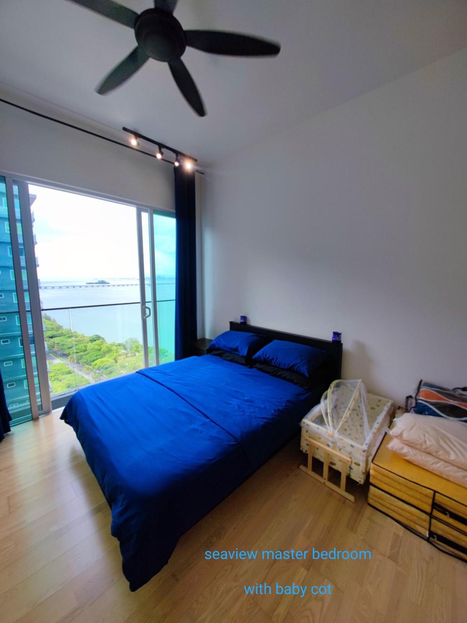 Infinite Seaview With Penang Bridge With Sunrise Up To 11 Person Holiday home