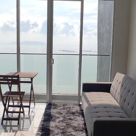 Infinite Seaview With Penang Bridge Suite With Sunrise Up To 11 Person Bayan Lepas Luaran gambar