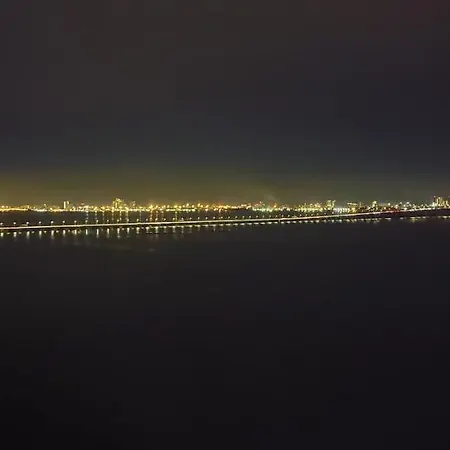Infinite Seaview With Penang Bridge Suite With Sunrise Up To 11 Person Bayan Lepas Luaran gambar