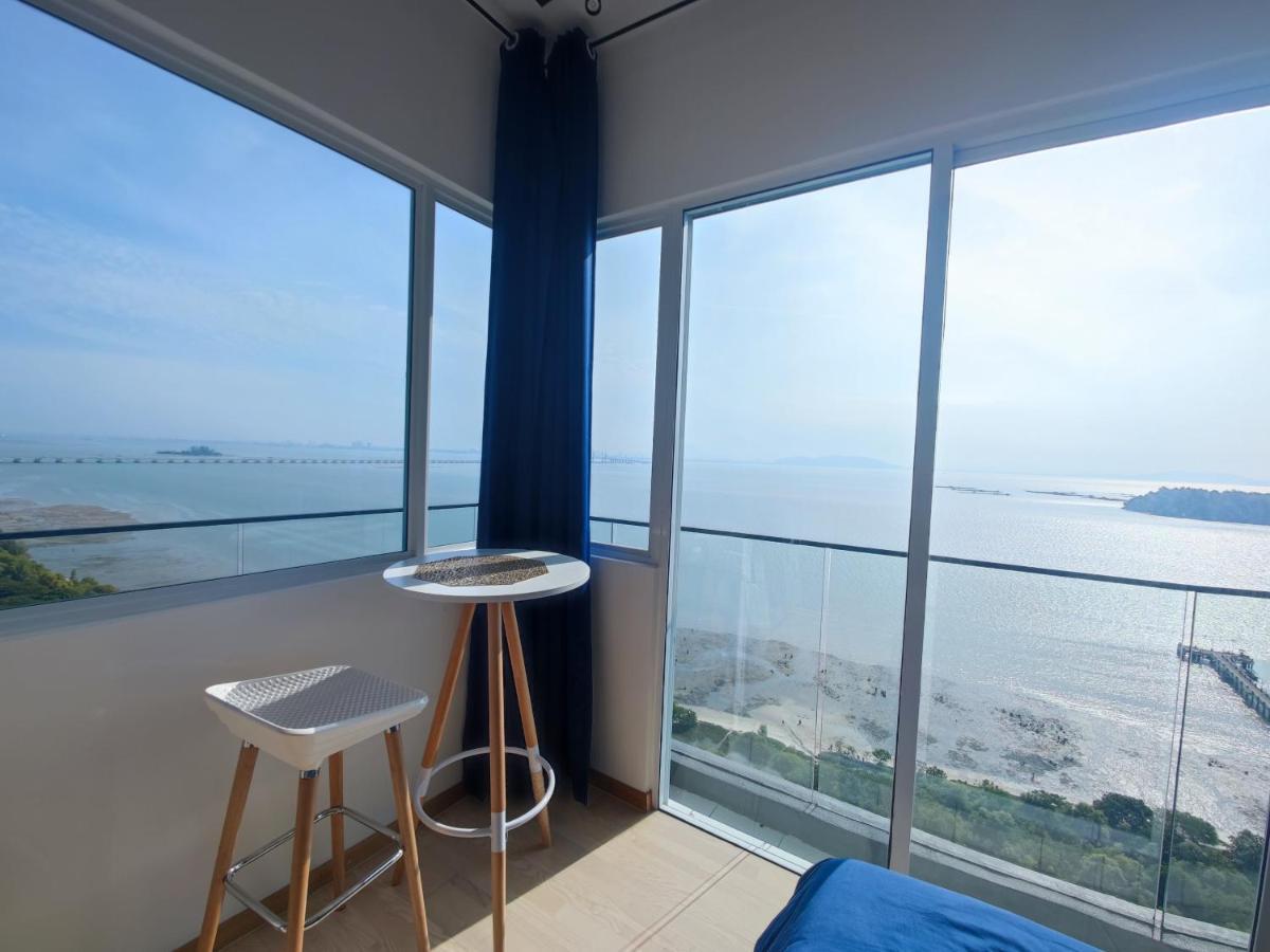 Rumah percutian Infinite Seaview With Penang Bridge With Sunrise Up To 11 Person Bayan Lepas